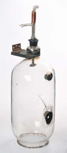 Glassbeholder, et kunstig verdensrom. Foto.