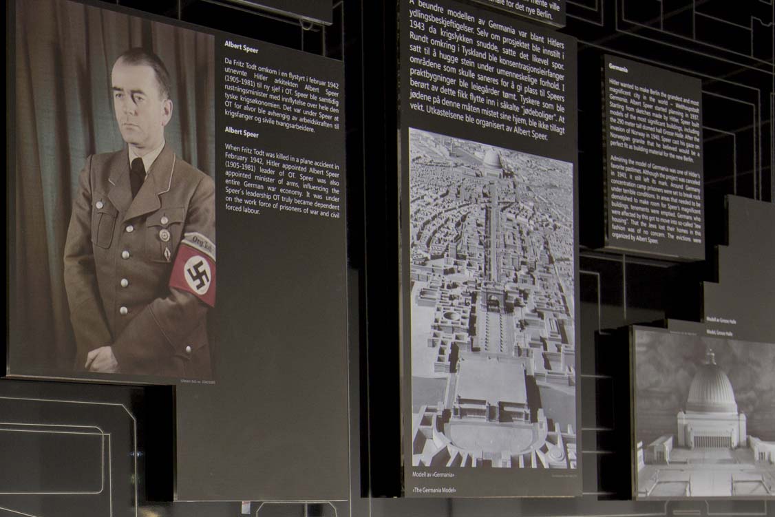 Fra utstillingen Grossraum. Foto.