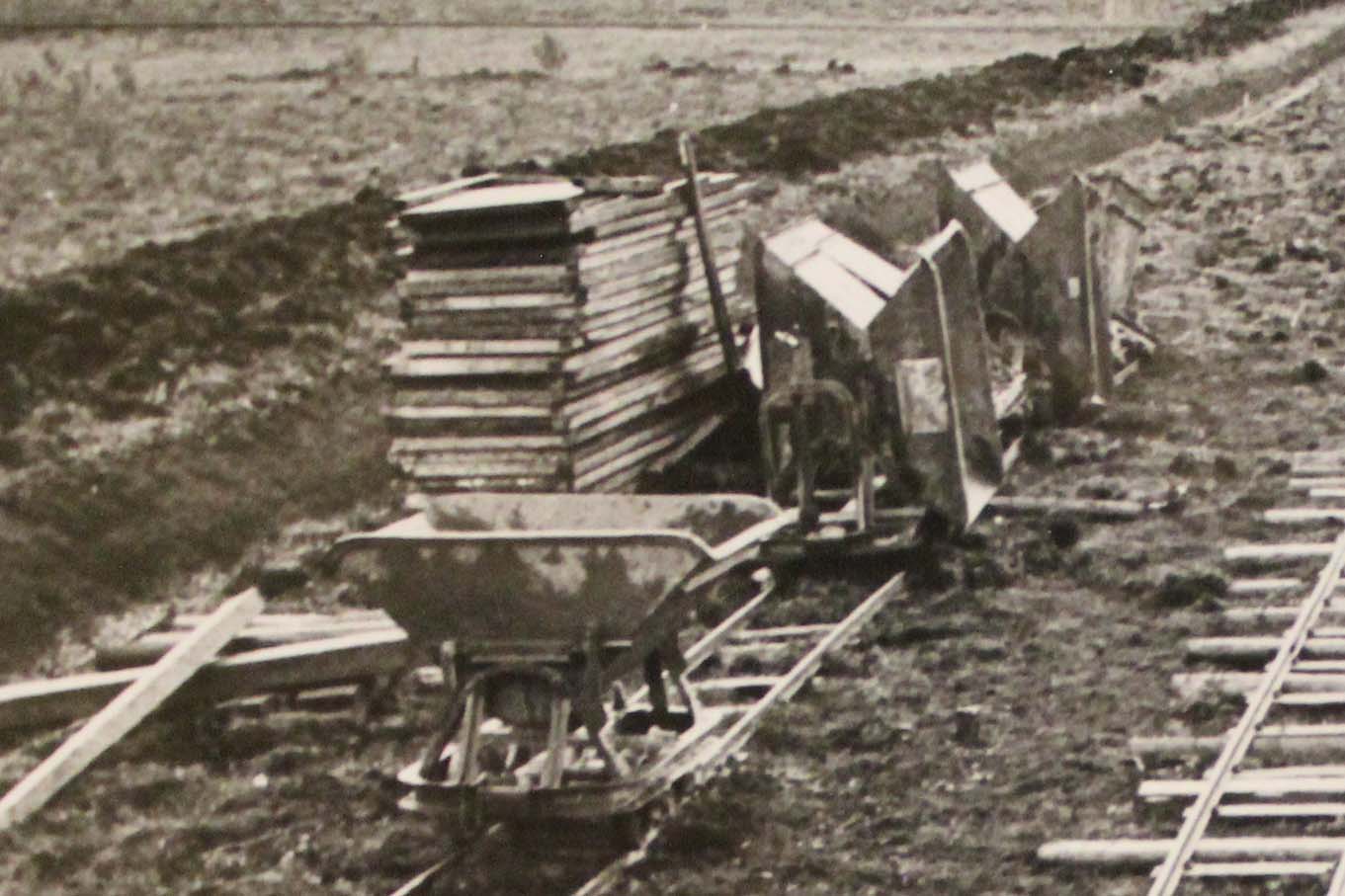 Materiell til jernbanelegging. Foto.