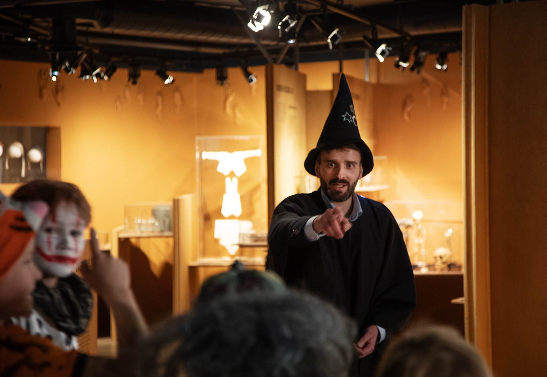 Jon-Ivar Nygård i samferdselsutstillingen på Teknisk museum