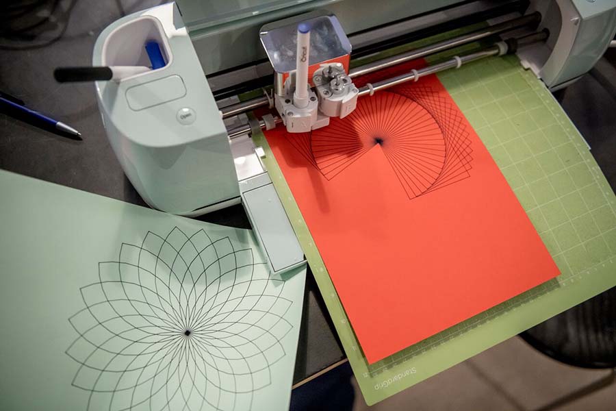 Printing av geometriske figurer. Foto.