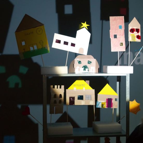 To the teaching program Shadow City