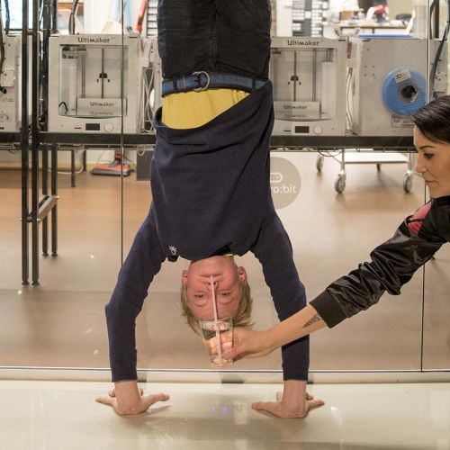 For the experiment Drink upside down