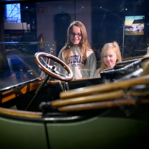 To the exhibition Royal Food Supplies