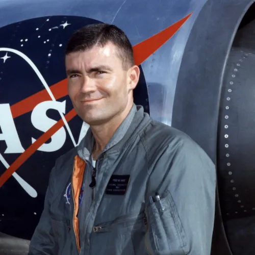 portrett av apollo 13 astronaut fred haise