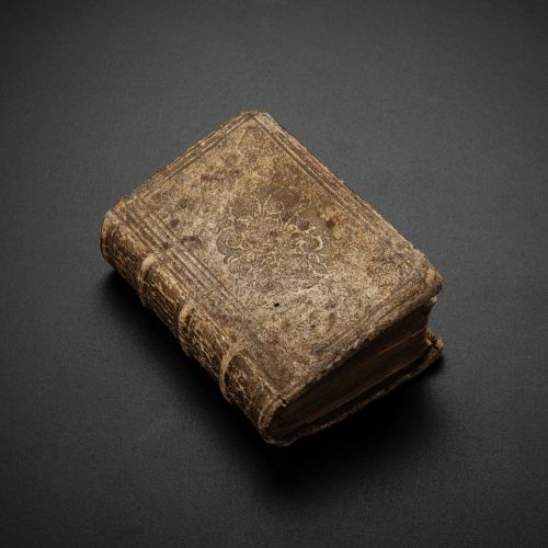 Historisk bok fra 1800-tallet hentet fra Teknisk museum sin samling på Kjelsås i Oslo