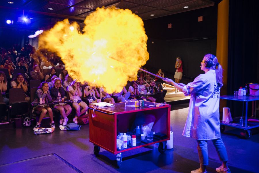 Science show at The Norwegian Museum of Science and Technology