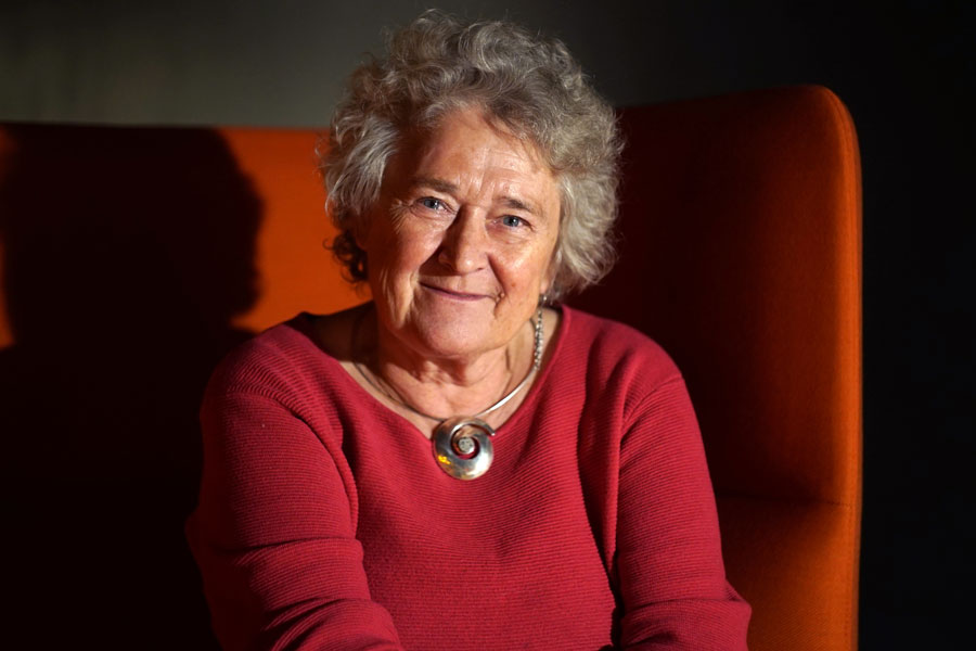 4 E e Janecke Thesen 900