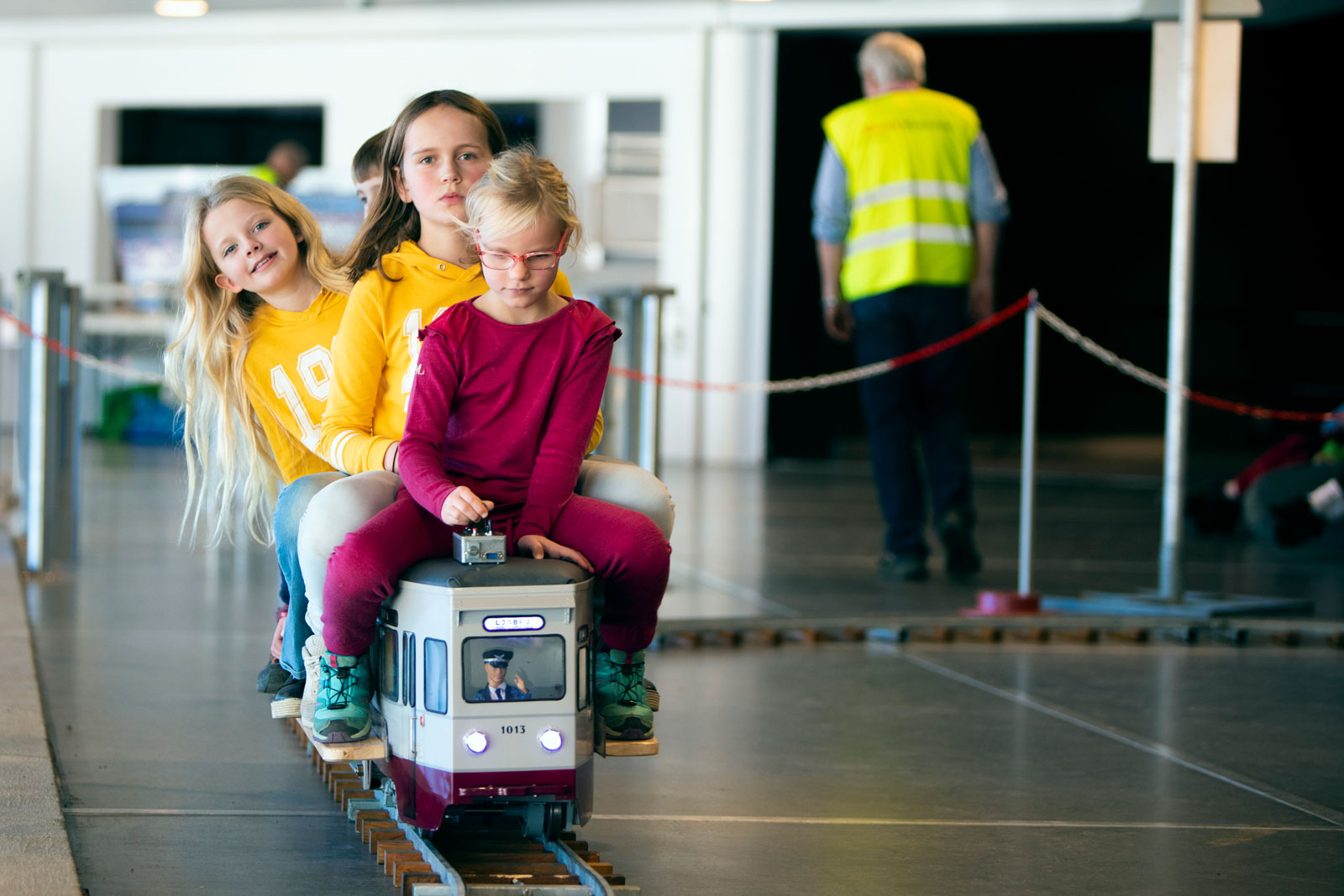 Many of the association's 1,400 members and their families found their way to the museum to see Ekebergbanen in miniature on Venneforeningen's day in November. 