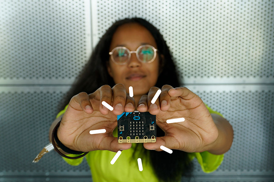 - I believe that what we see here will put the students in a better position to help solve many of the riddles of the future, many of the riddles we have not been able to solve so far, said Minister of Knowledge and Integration Jan Tore Sanner during the opening of TeknoLab.